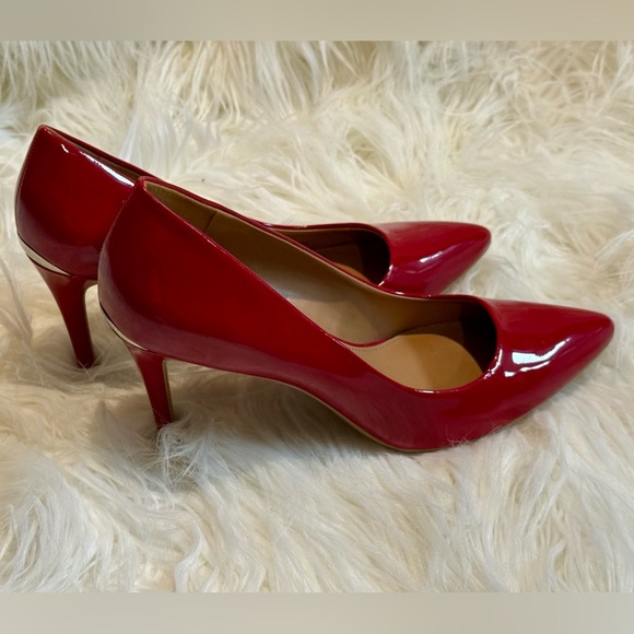 Calvin Klein Bold Red Heels - Picture 5 of 7